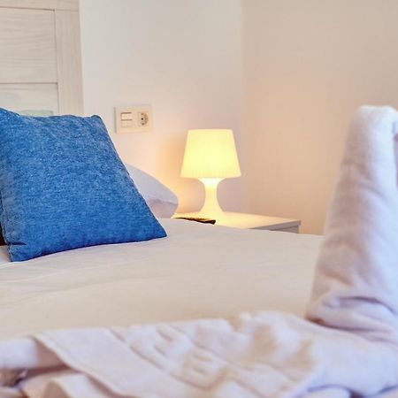 Luminosa Vivienda Vacacional Con Vista A La Piscina Costa Teguise Eksteriør bilde