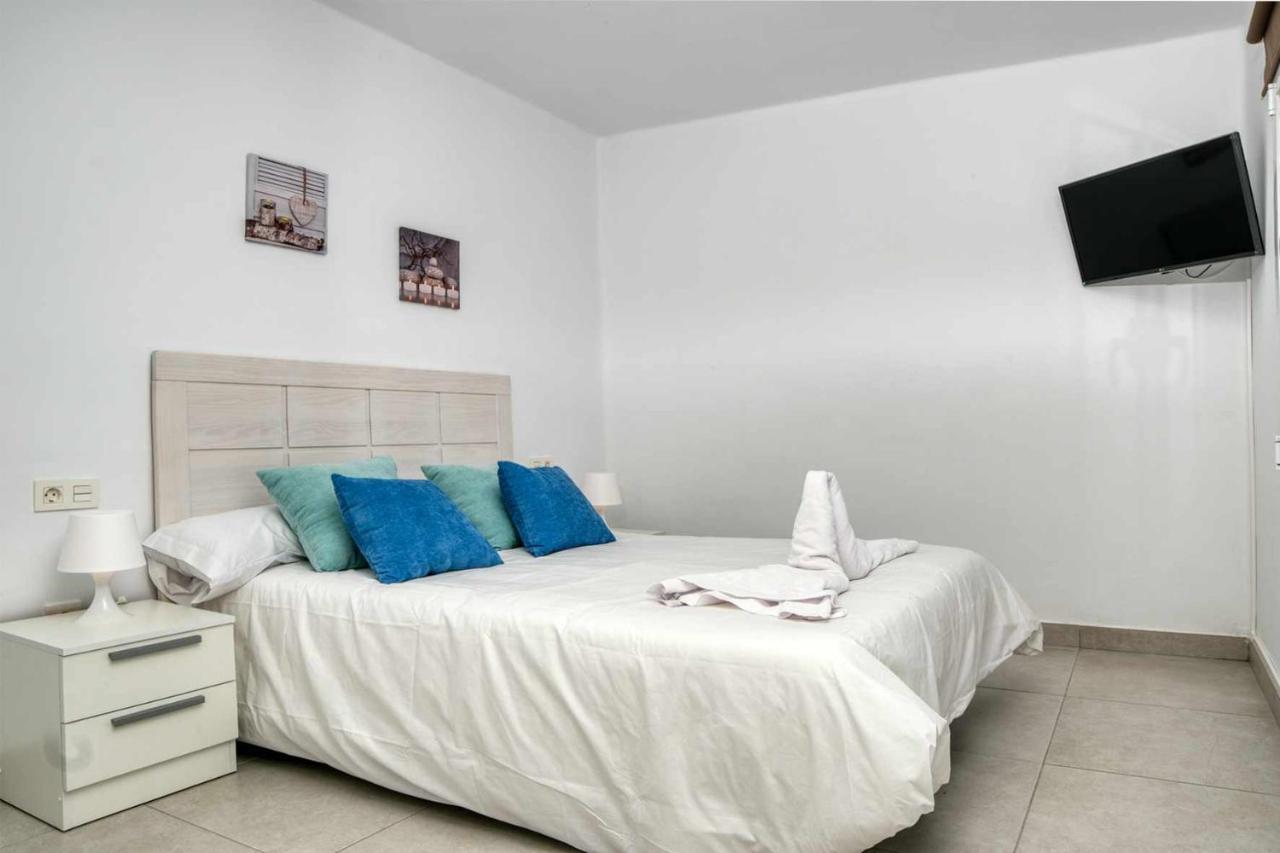 Luminosa Vivienda Vacacional Con Vista A La Piscina Costa Teguise Eksteriør bilde