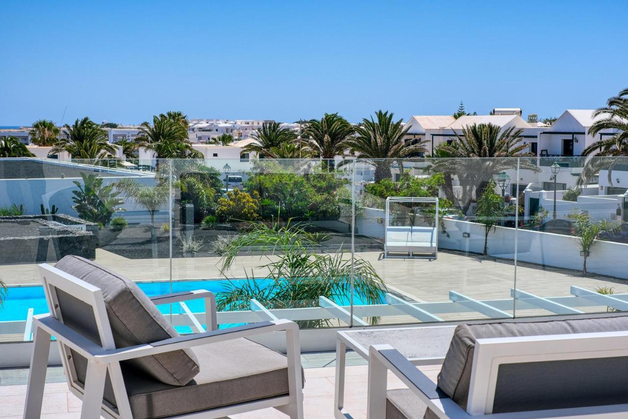 Luminosa Vivienda Vacacional Con Vista A La Piscina Costa Teguise Eksteriør bilde